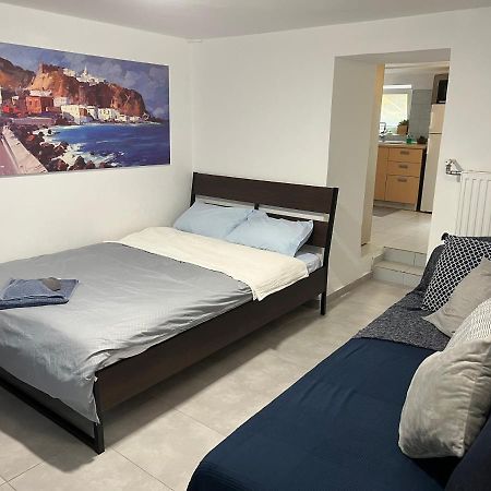 Glyfada Coast Studio Apartment Athena Bagian luar foto