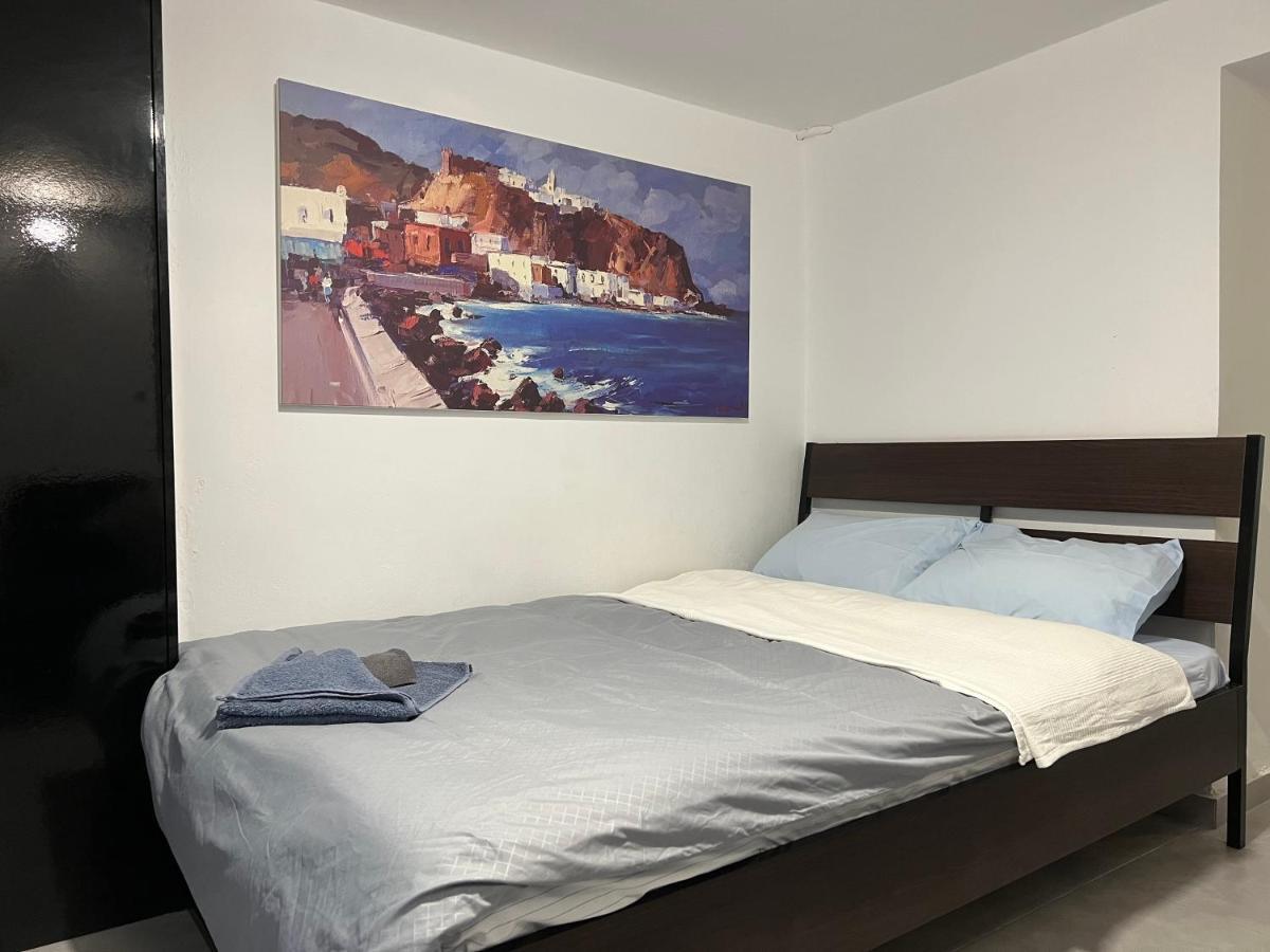 Glyfada Coast Studio Apartment Athena Bagian luar foto