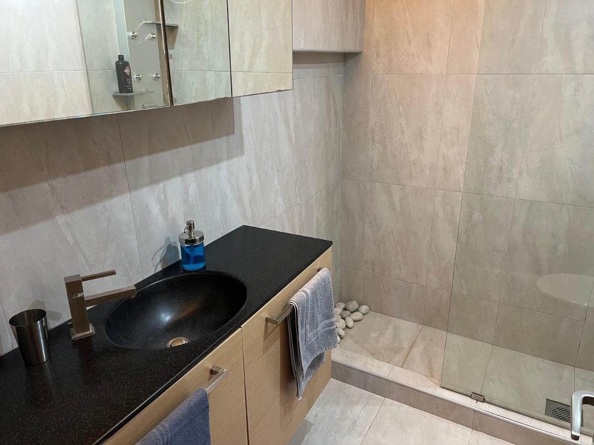 Glyfada Coast Studio Apartment Athena Bagian luar foto