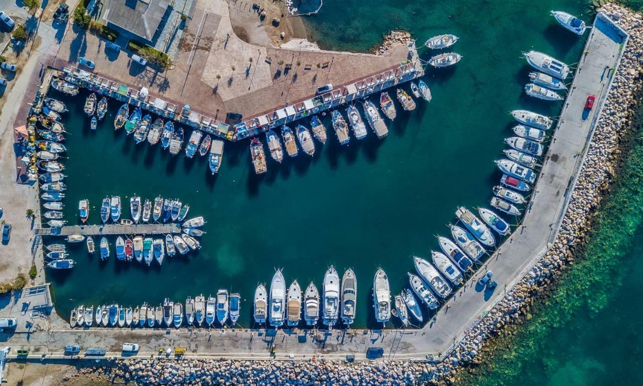 Glyfada Coast Studio Apartment Athena Bagian luar foto
